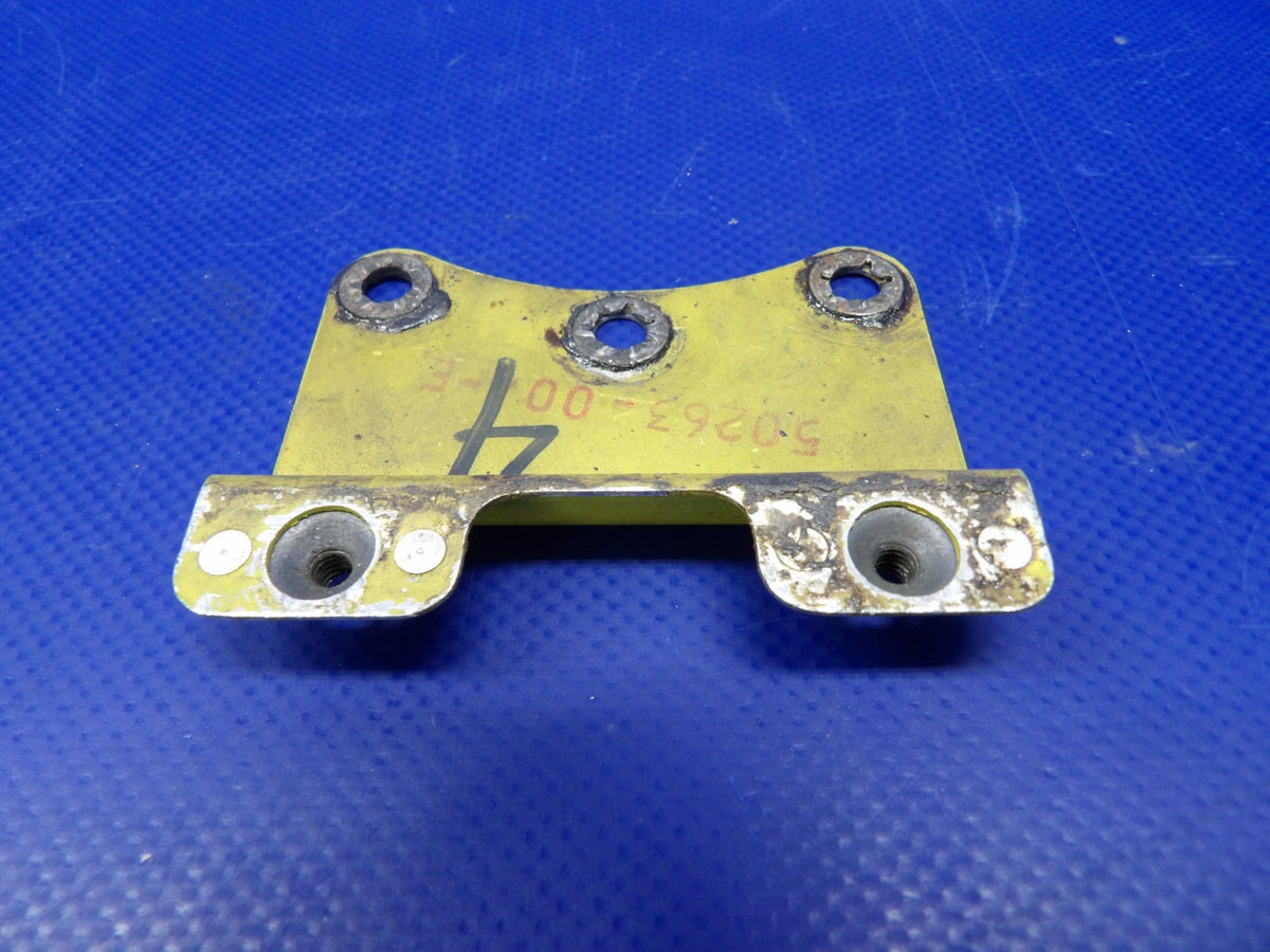 Piper Fuel Cell Access Nut Flange Mounting Bracket 50263-04 LOT OF 2 (0626-1373)4