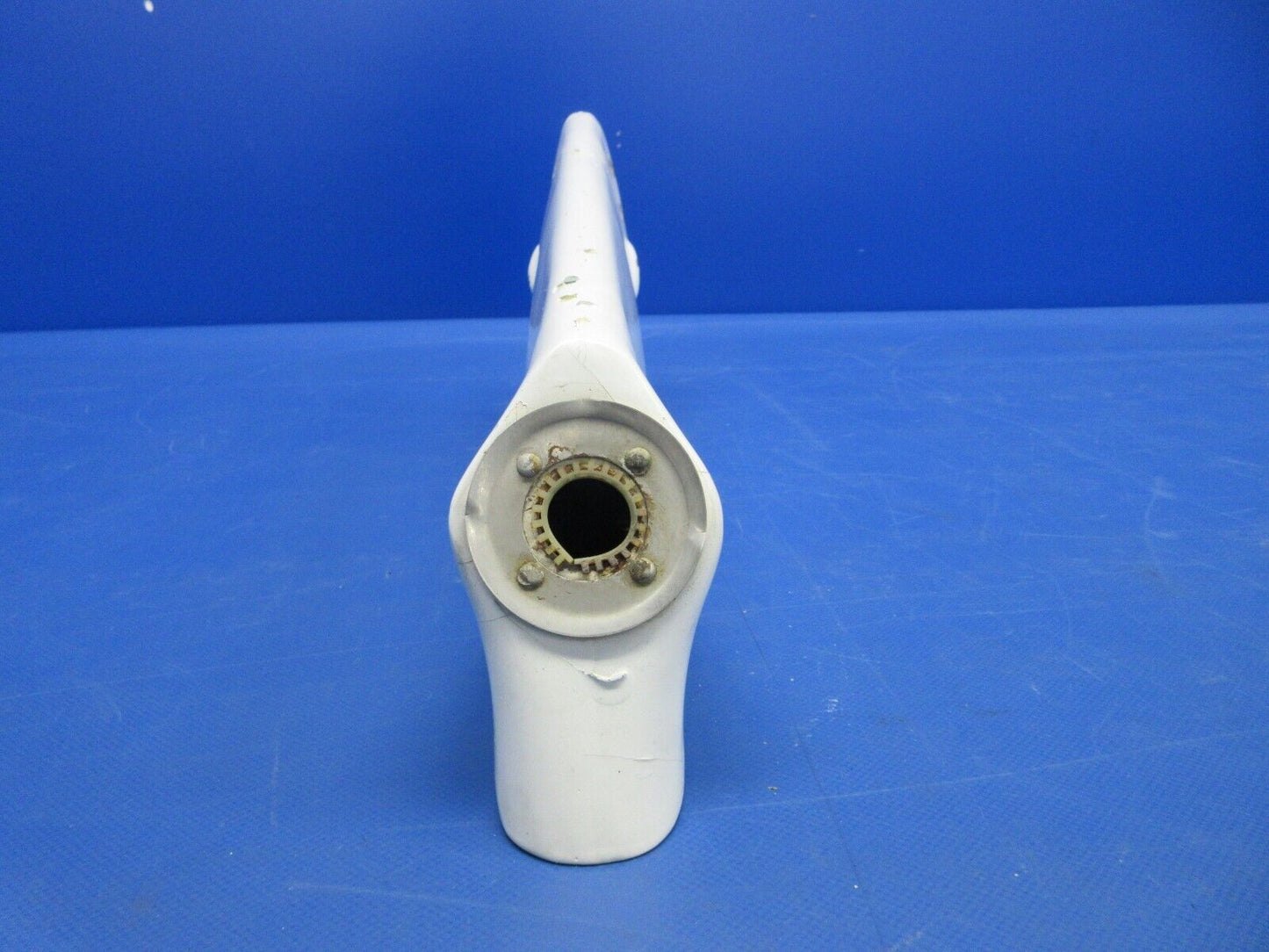 Piper PA-34-200T Seneca II Fin Tip Assy P/N 95908-13 (0524-2072)