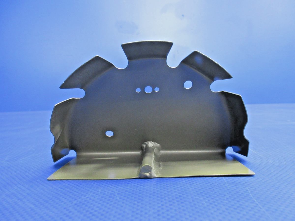 Beech 76 Duchess Rudder Hinge P/N 105-630000-11 NOS (0426-858)7