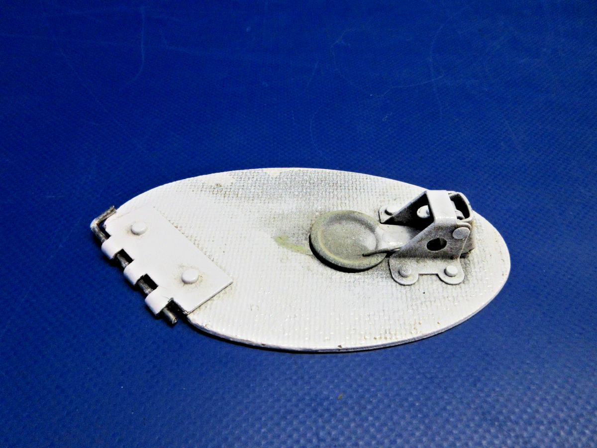 Cirrus SR22 Nose Gear Wheel Pant Access Door P/N 31783-001 (0926-866)2