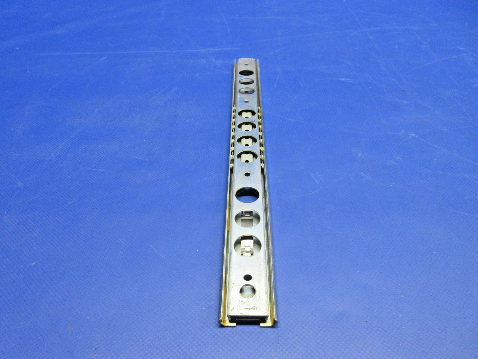 Beech King Air Accuride Lower Drawer Slide P/N C203-952 LOT OF 6 NOS (0326-710)8