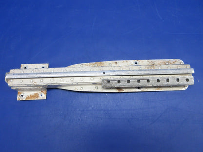 Cessna 310 / 310I RH Seat OTBD Track P/N 0812987-6 (0326-864)1