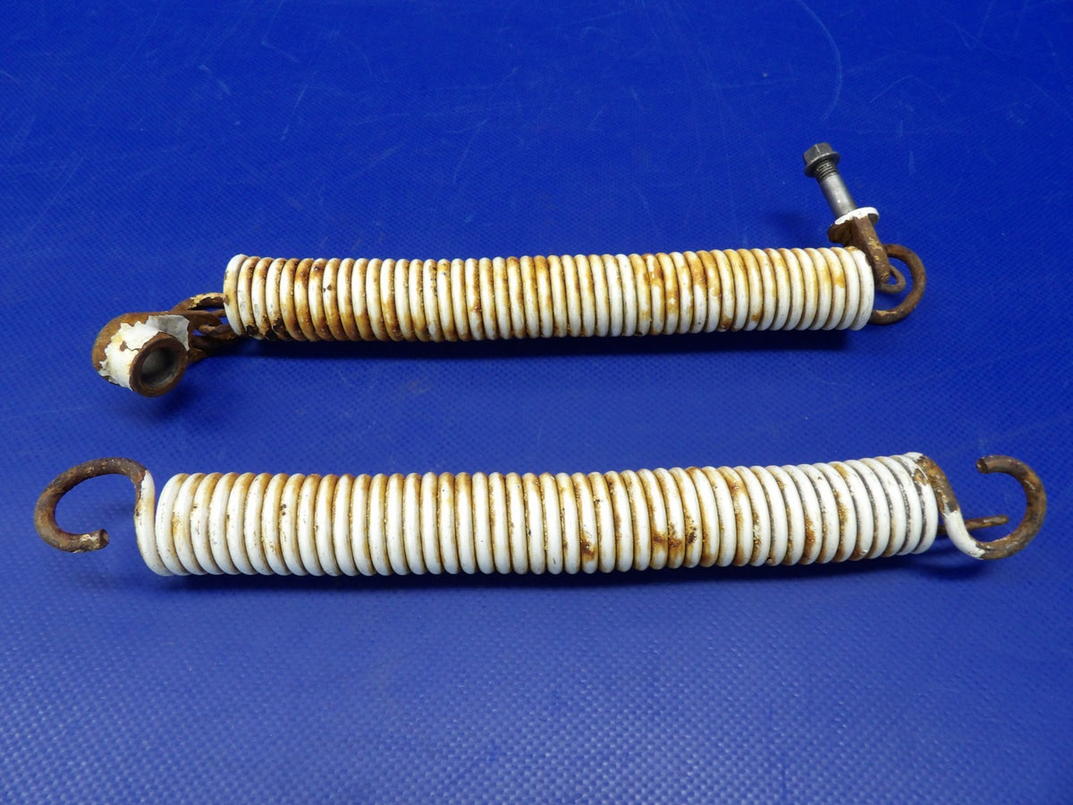 Beech 76 Duchess Main Gear Brace Spring Set P/N 105-810028-1 (0526-1329)5