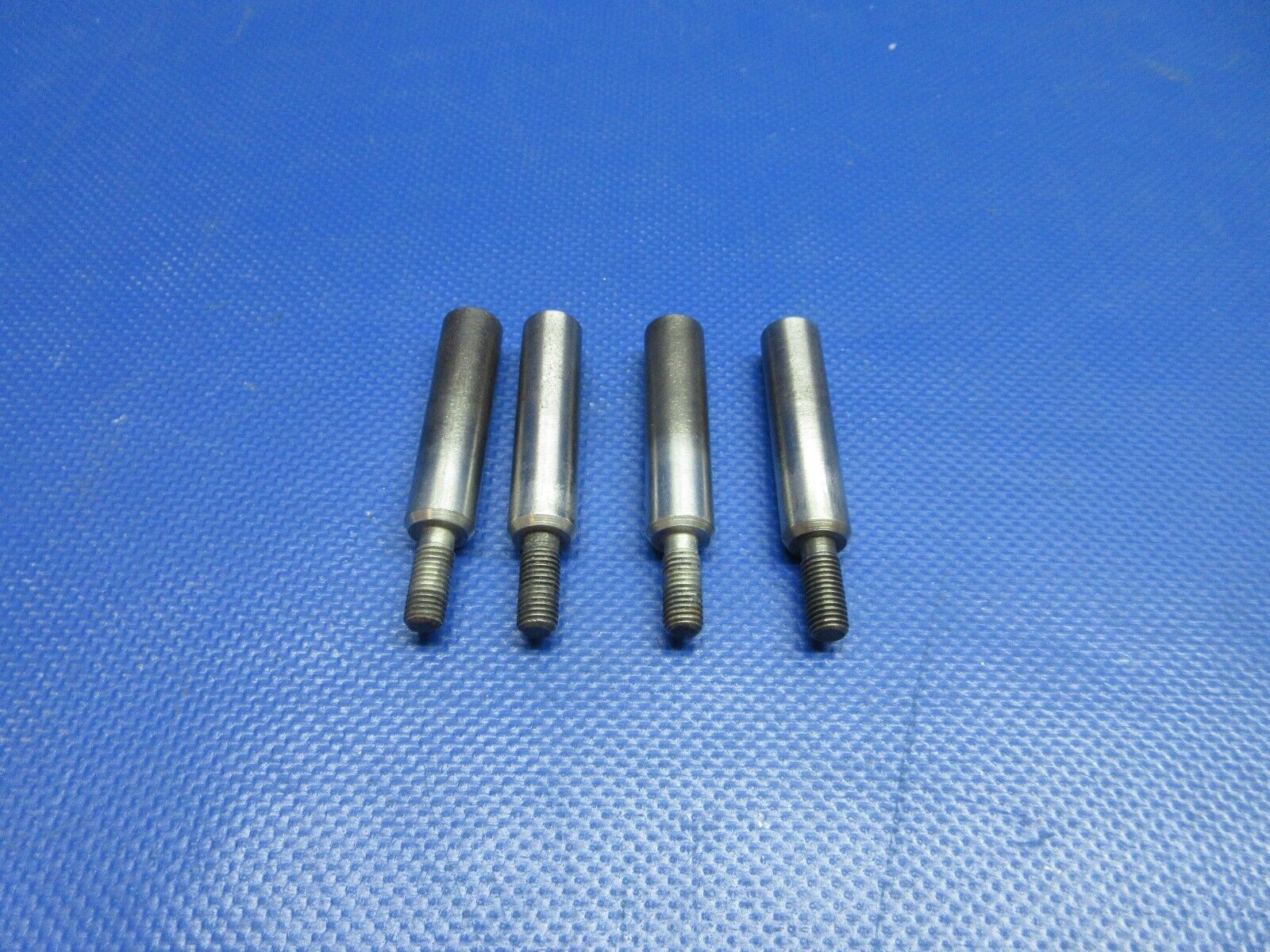 Cessna 150 / 150G Cleveland Anchor Pins P/N 069-00400 LOT OF 4 (0724-1 ...