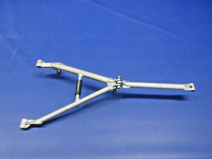 Beech D95A Travel Air Nose Gear Retract Drag Leg + Brace (0326-845)1