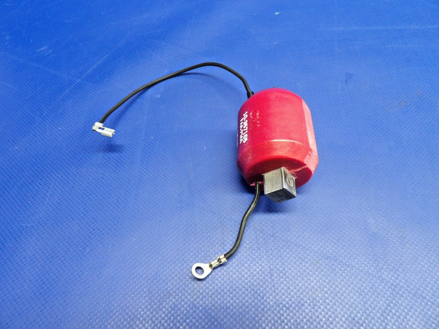 Continental Magneto Ignition Coil P/N 10-357165-1 NOS (0426-1223)5