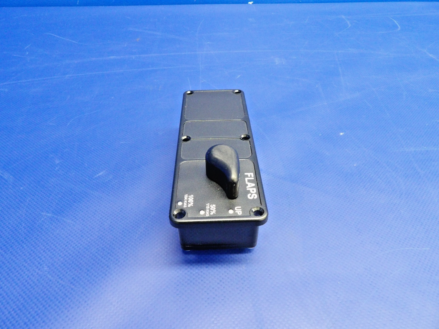 Cirrus SR20 / SR22 Precise Flight Flap Panel Switch P/N 24642-003 NOS (0426-12526