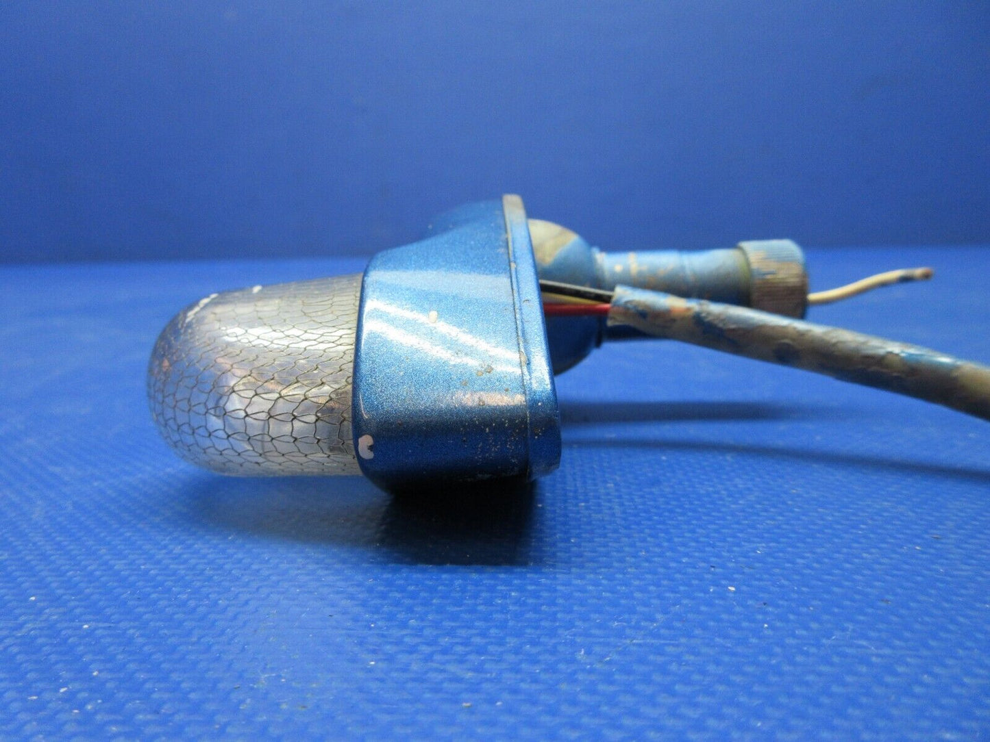 Bellanca 17-30A Viking Whelen Navigation Light RH P/N A427 TESTED (0524-1537)