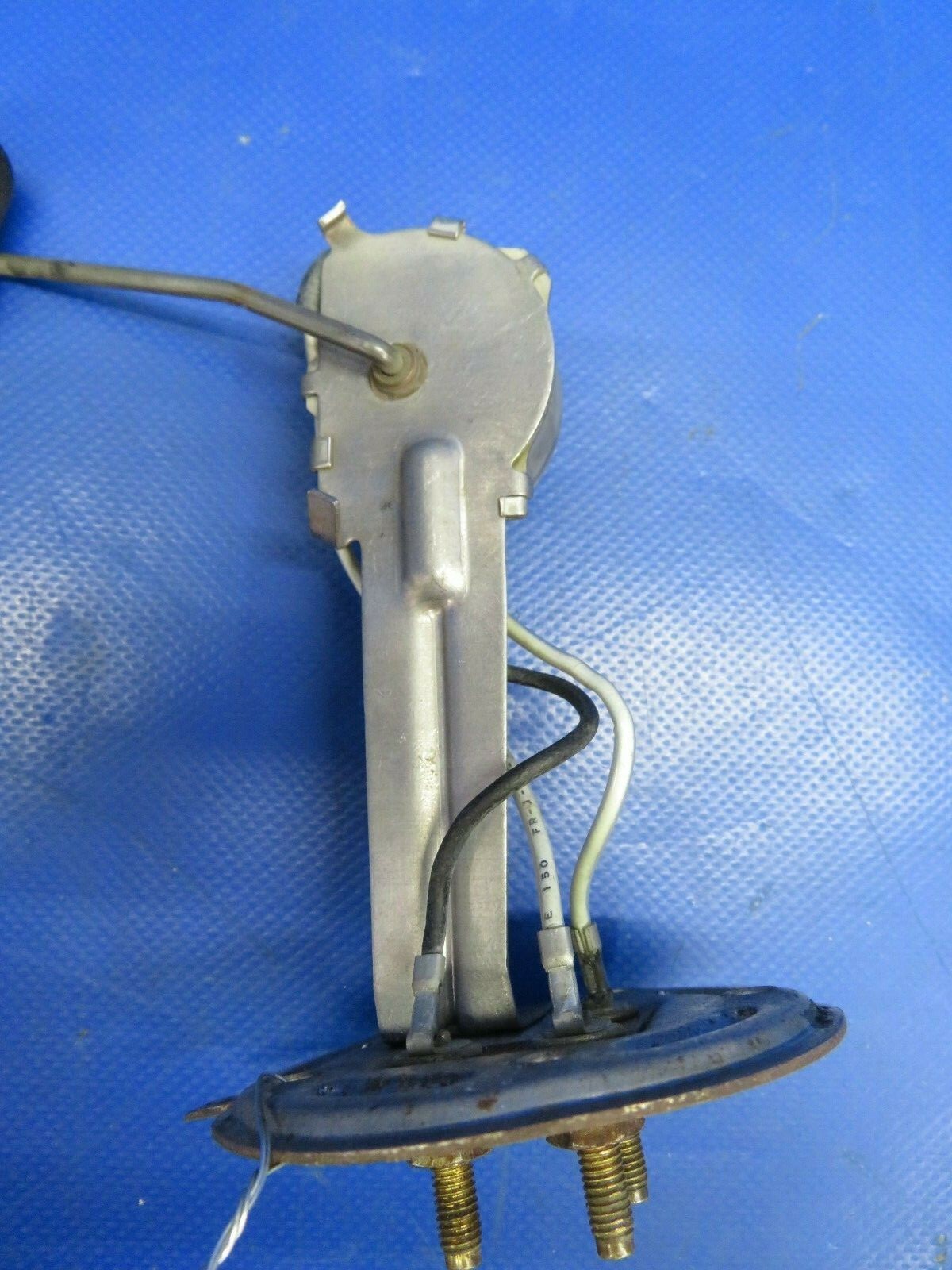 Beech Baron 95-B55 Fuel Sender / Transmitting Unit LH OTBD AUX (0320-42)3