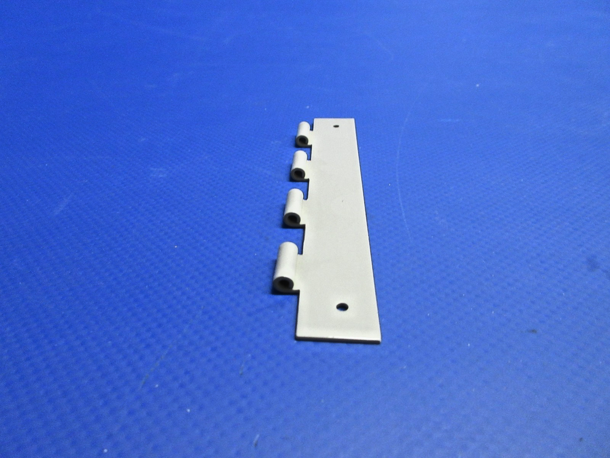Cessna Oil Door Hinge Half w/Pin P/N 5952108-10 NOS (0926-728)7