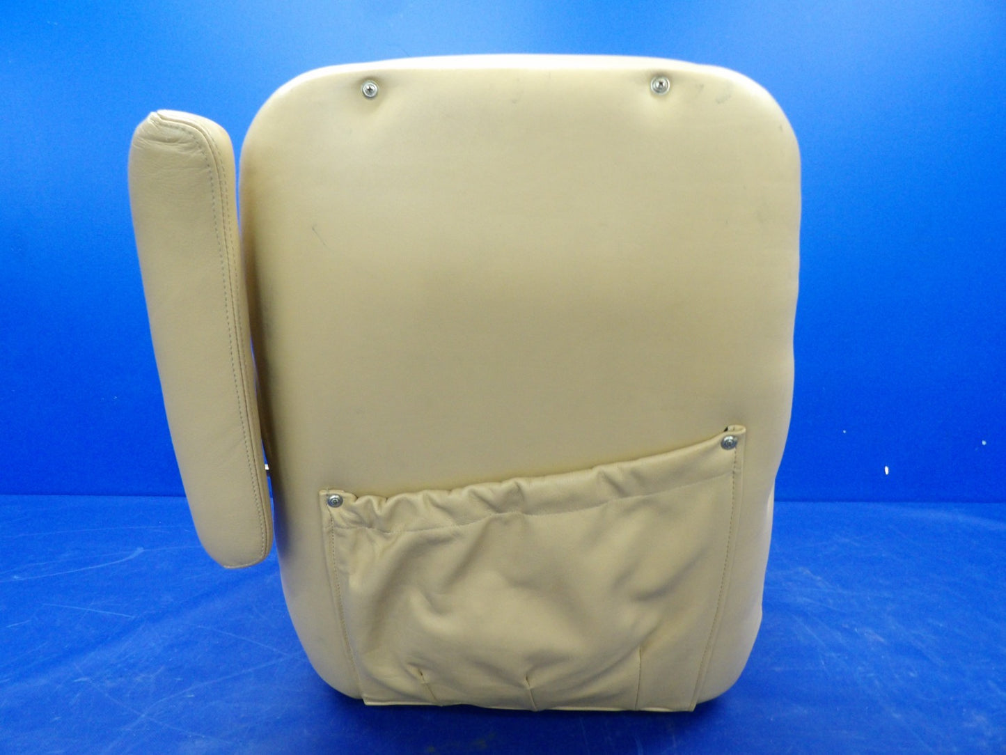 Cessna 421 Co-Pilot Seat P/N 5119231-4 (0726-1242)7