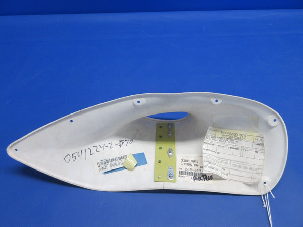 Cessna 172 RH Lower Gear Fairing P/N 0541224-2-D70,  0541224-2 NOS (0424-1267)