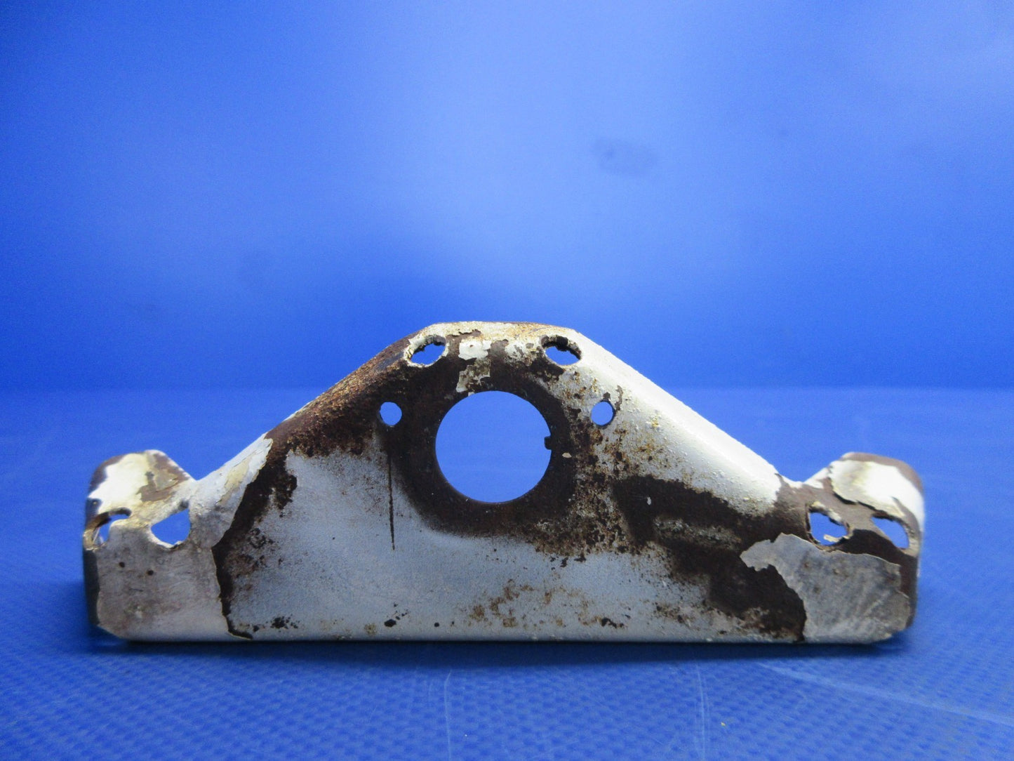 Piper PA-31T1 Cheyenne LH Main Gear Downlock Switch Bracket 41985-00 (0626-804)3