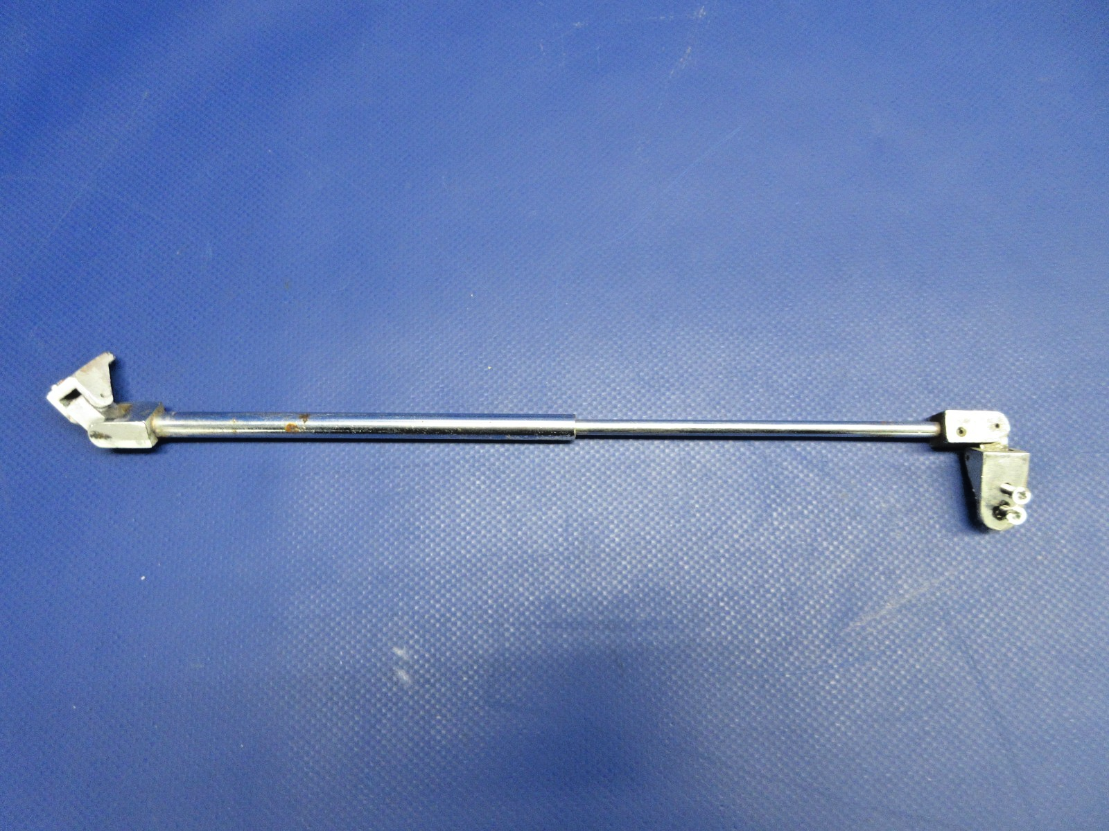 Cessna 310 / 310I Foul Weather Window Telescopic Holder P/N 0811735-1 (0326-877)3