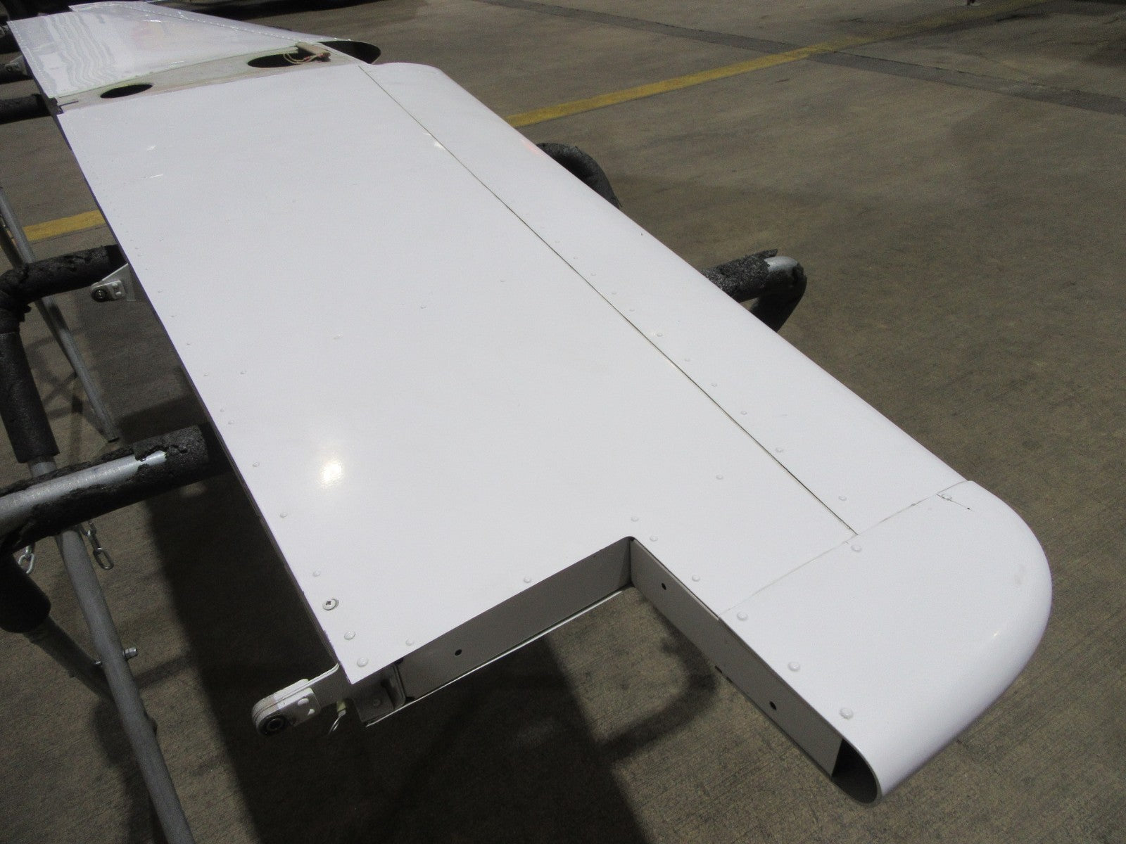 Cessna 172 / 172P / 172RG Horizontal Stabilizer P/N 2432000-201 (0326-38)12