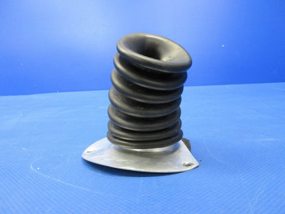 Piper PA-28-181 Nose Wheel Bungee Boot & Housing RH P/N 35433-00 (0624-1371)