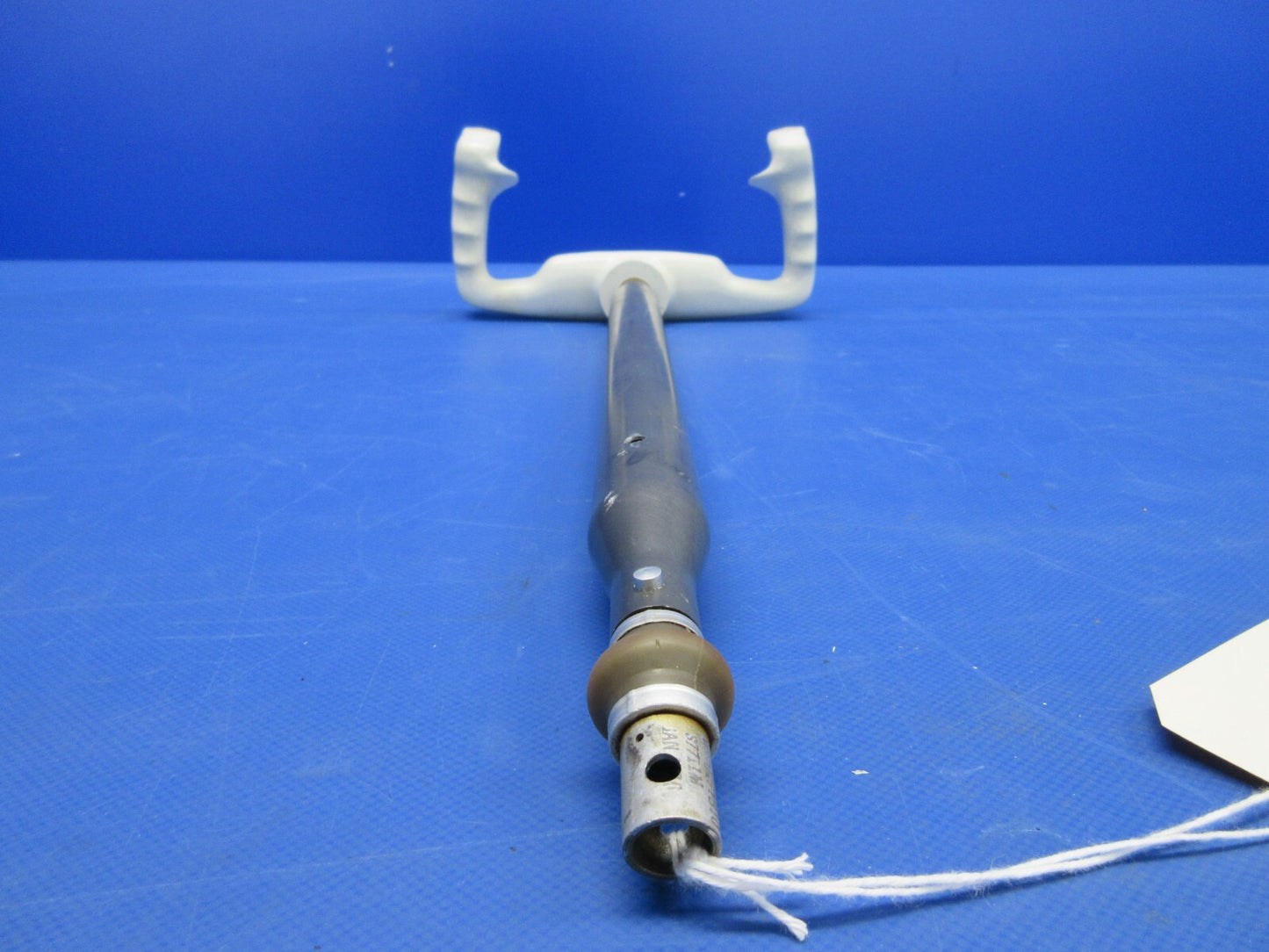 Beech C24R Sierra Control Wheel / Yoke RH P/N 35-380060-35 (0524-2042)4