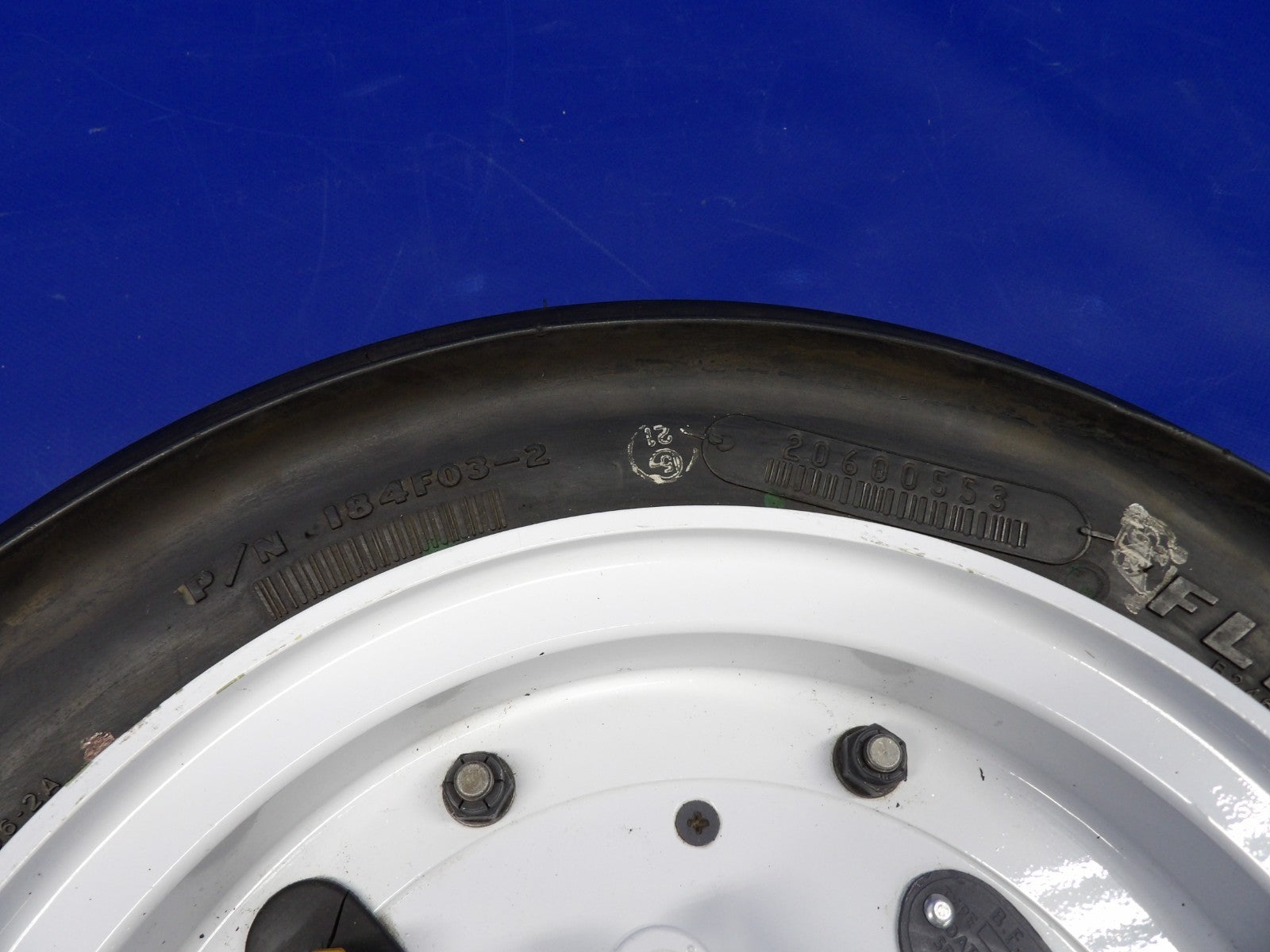 Goodrich Nose Wheel 18x4.4 w/ Goodyear Tire w/ 8130 P/N 3-999 (0626-2063)6