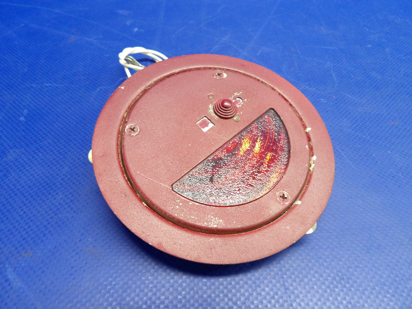 Piper Cherokee Dome Light Reflector & Panel Light P/N 572-582 TESTED (0626-1426)10