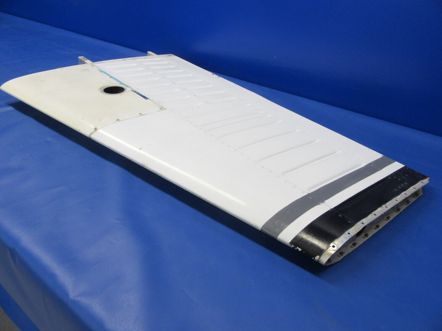 Beech D95A Travel Air Vertical Stabilizer P/N 95-640006-601 (0424-06)