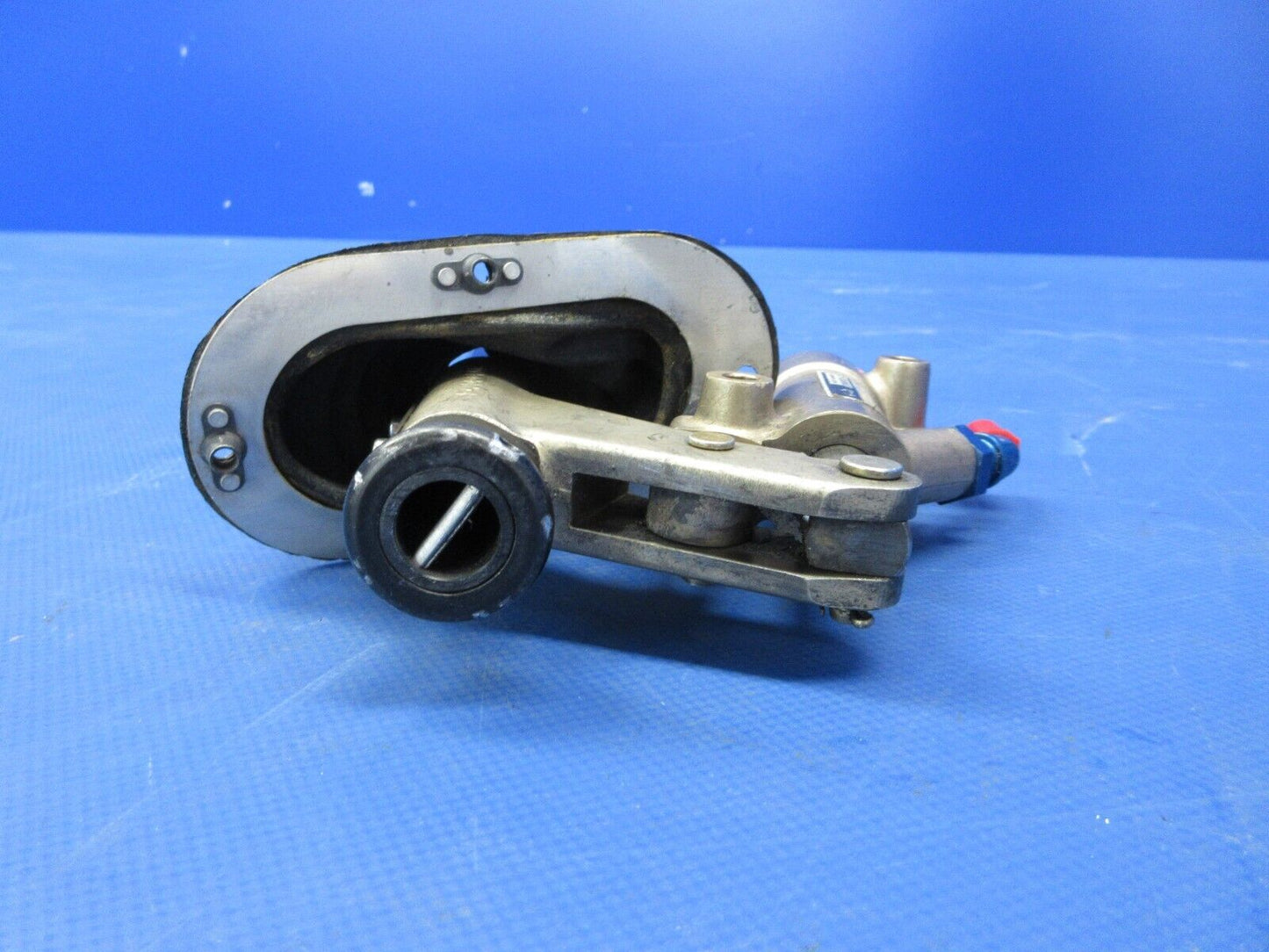 Cessna 337 / P337H Skymaster Emergency Hand Pump Assy P/N 2080005-2 (0724-1344)