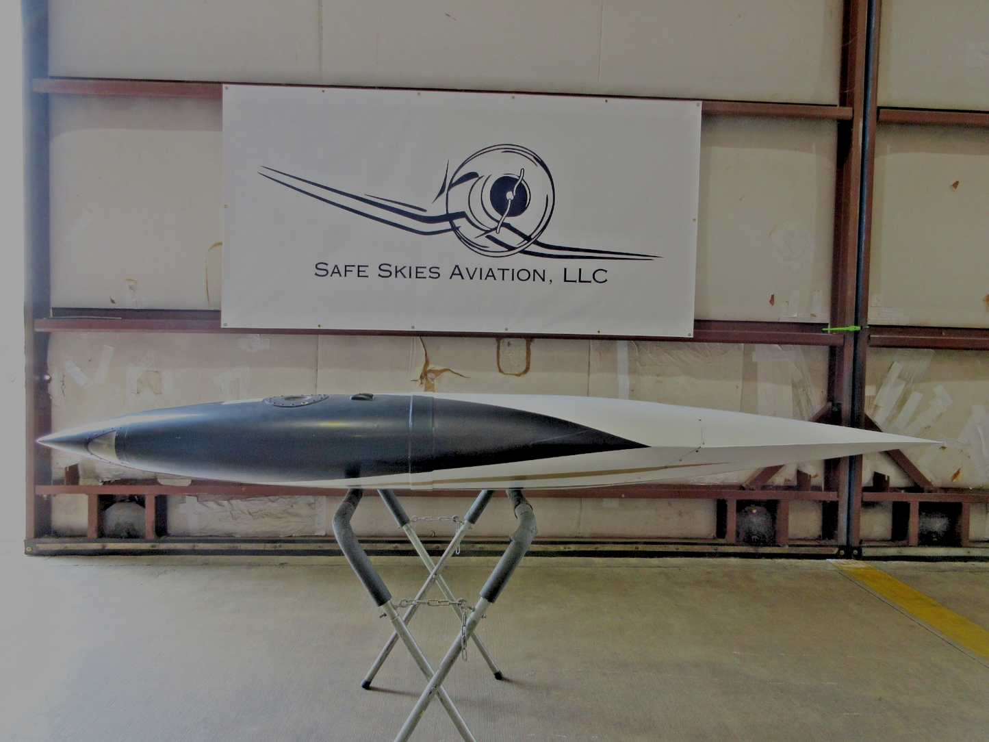 Cessna 310N Wing Tip Tank LH P/N 5092300-5 w/ Rear Fairing & Nose Cap (0626-823)2