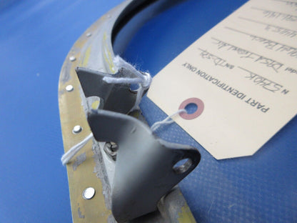 Beech 95 / D95A Travel Air Cabin Center Window Assy LH 35-410291-146 (0424-654)