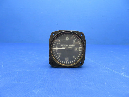 Edo-Aire EA-1403A Vertical Speed Indicator P/N EA-1403-27 WARRANTY (0726-445)0