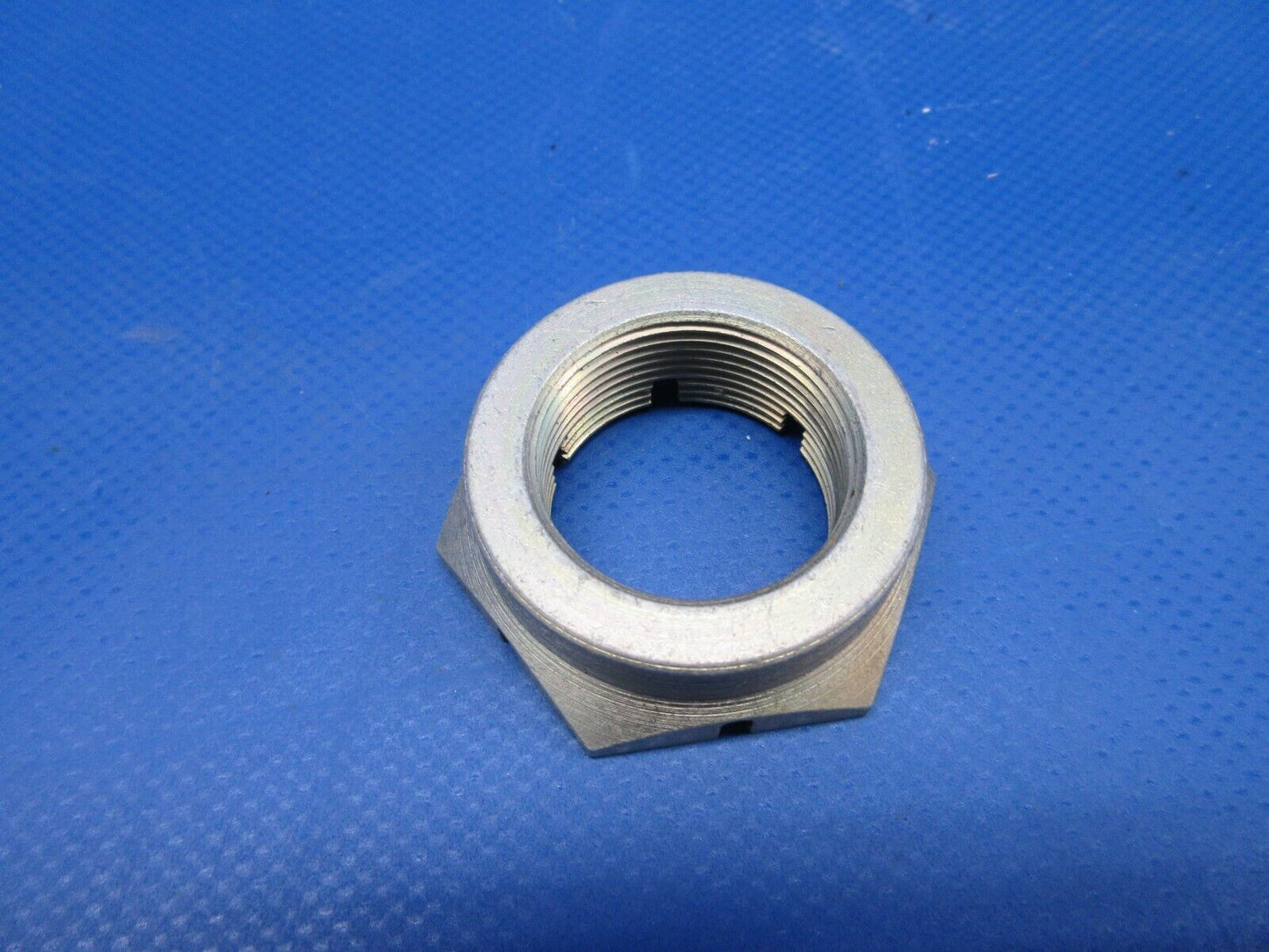 Piper Nose Gear Axle Nut P/N 67106-00, 477-700 NOS (0324-1318)
