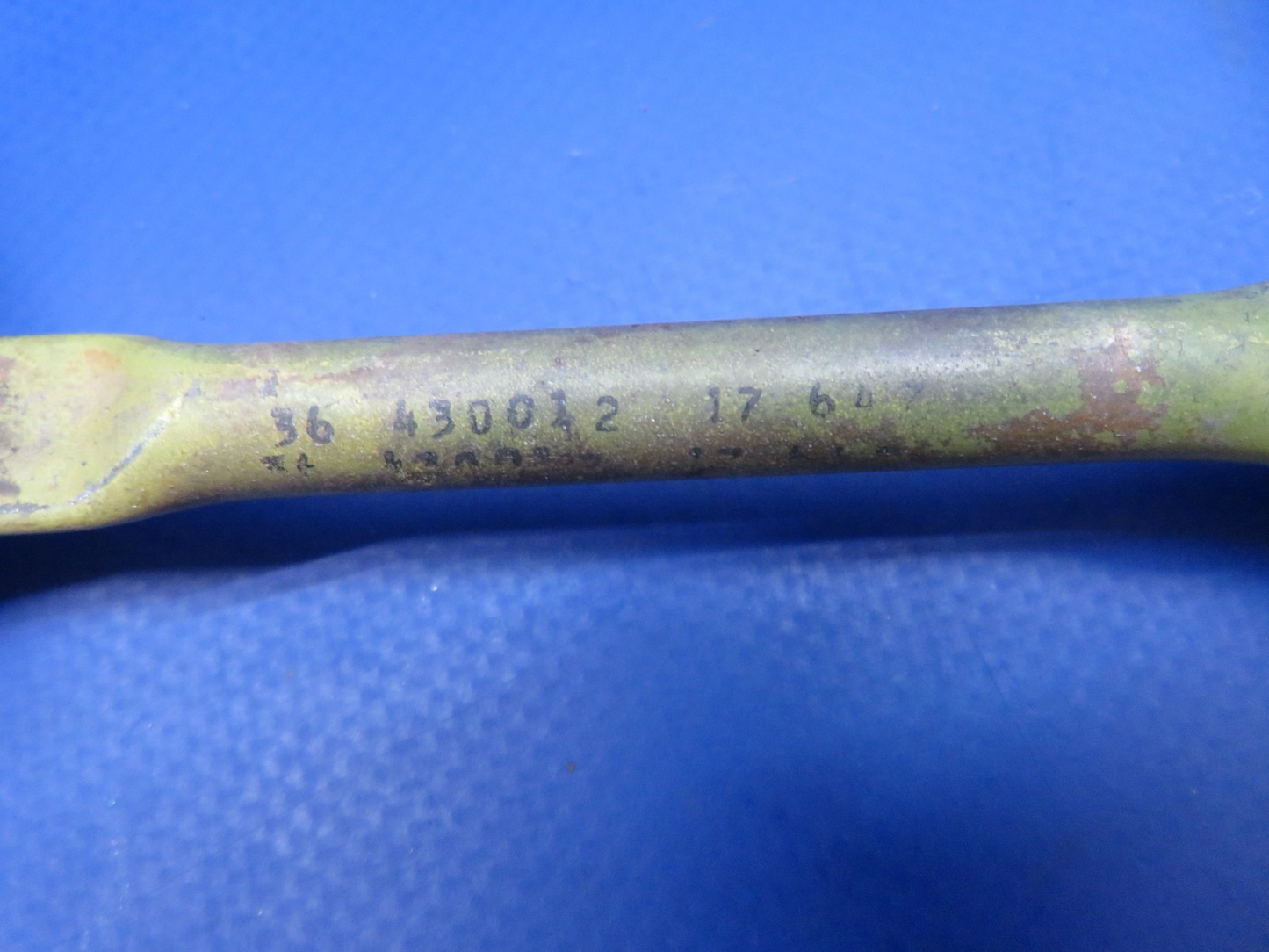 Beech 58 Baron FWD Utility Door Latch P/N 36-430012-5 (0326-126)2
