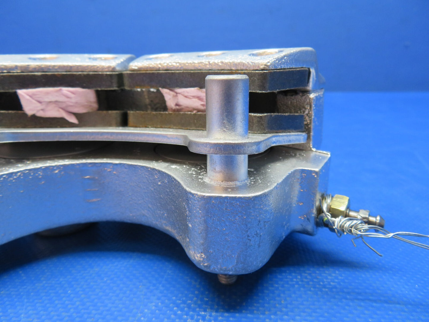 Cessna 337 / 337E Cleveland Brake Caliper Assy P/N 30-61 REBUILT (0424-1711)5