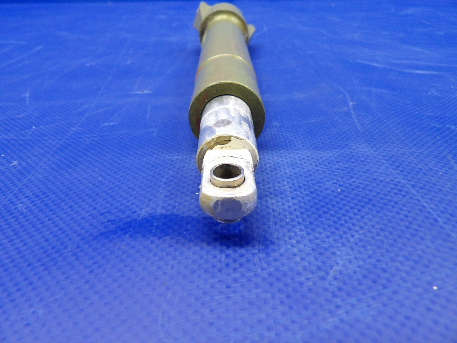 Beech 95 / D95A Travel Air Right Hand Flap Actuator P/N 45-521212-15 (0326-400)9