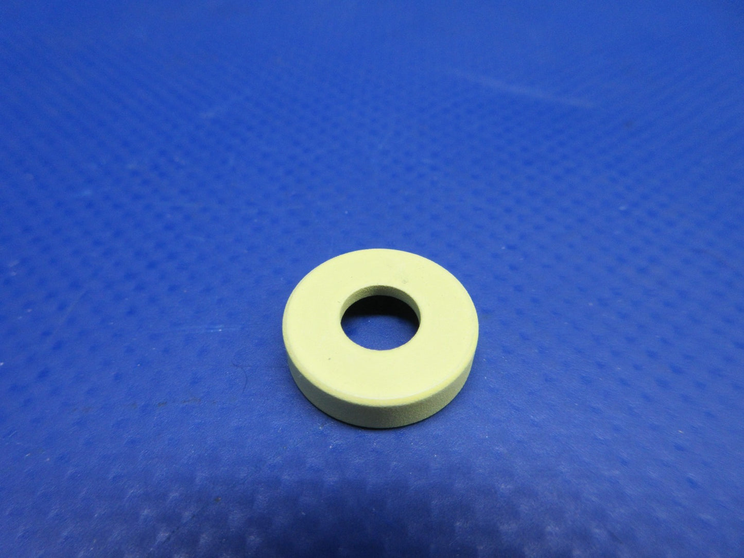 Beech Carpet Channel Retainer Spacer P/N 101-530836-17 LOT OF 5 NOS (0326-976)9