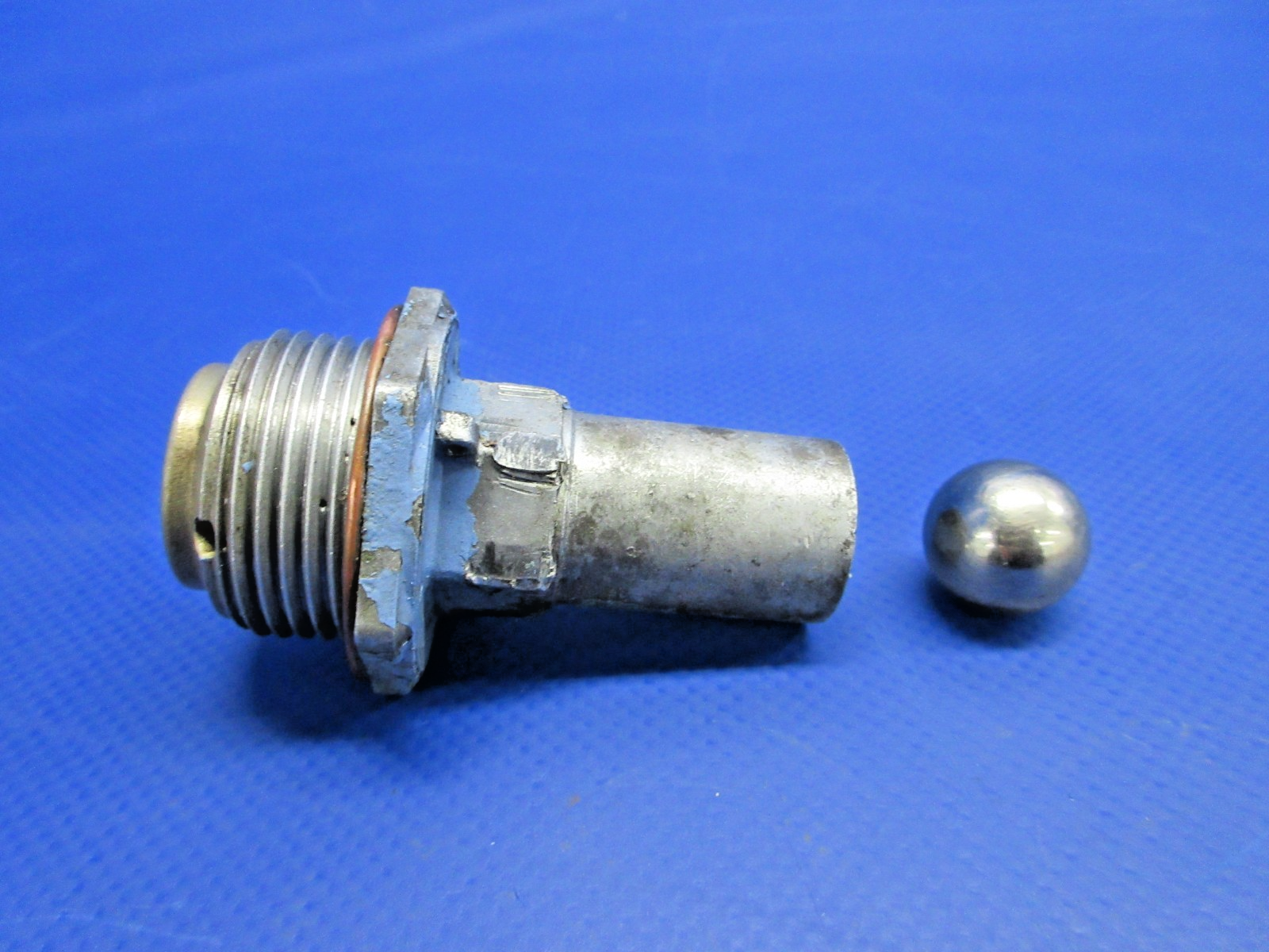 Lycoming Oil Pressure Relief Valve No Spring P/N 76529 (0226-980)2