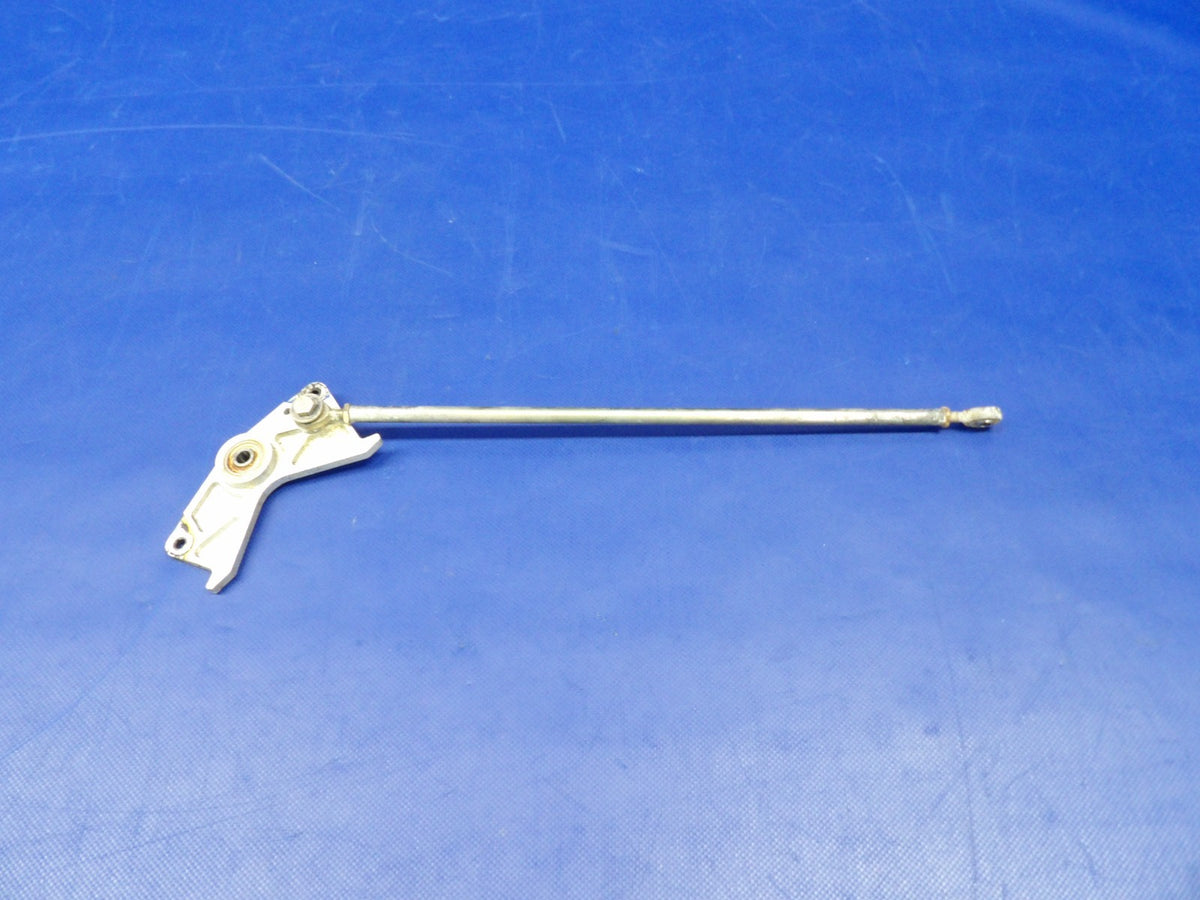 Cirrus SR22 Aft Rudder Bellcrank & Control Rod P/N 15432-001 (0926-1202)0