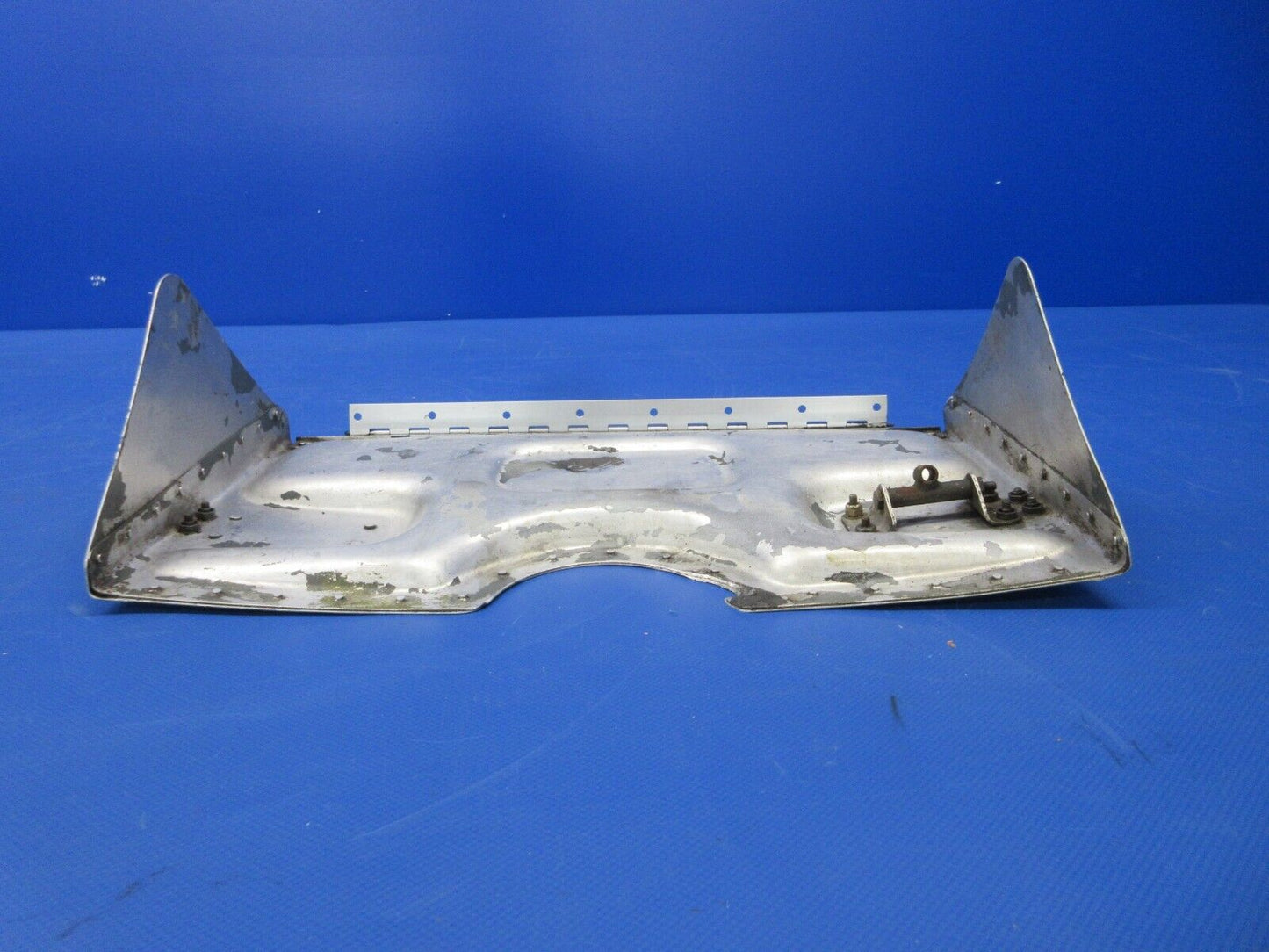 Piper PA-34-200T Seneca II Cowl Flap Assy RH P/N 37511-03 (0524-2085)