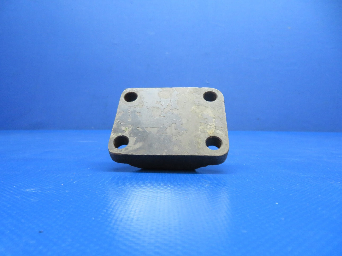 Continental E-225 Engine Mount Bracket RH Front P/N 531242 (1124-167)10