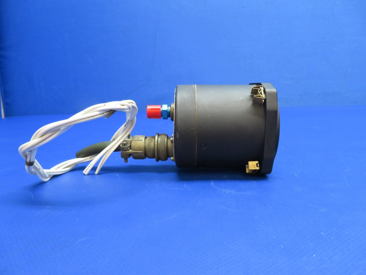 47031816