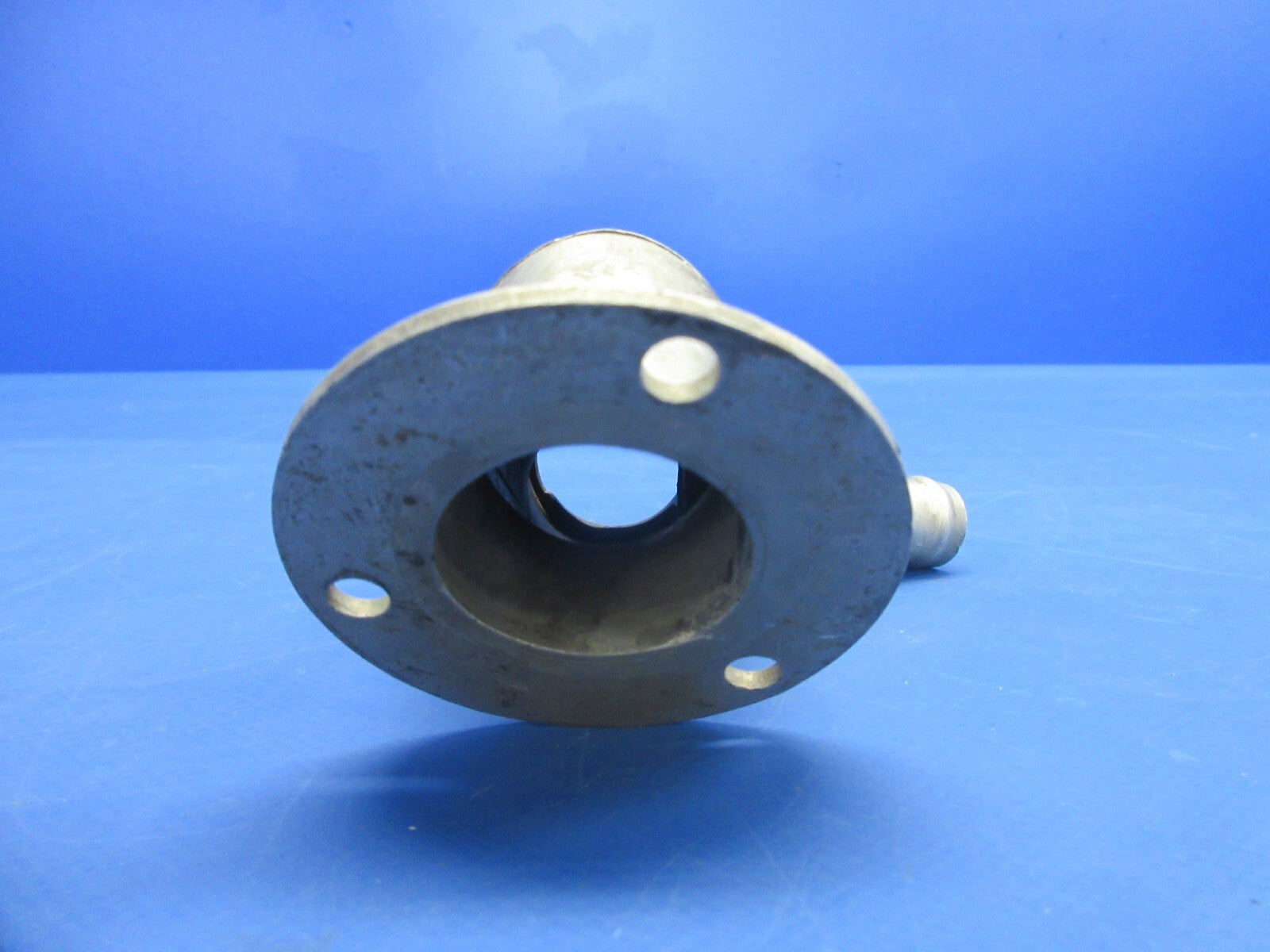 Continental Oil Filler Neck P/N 634007 (1124-747)4