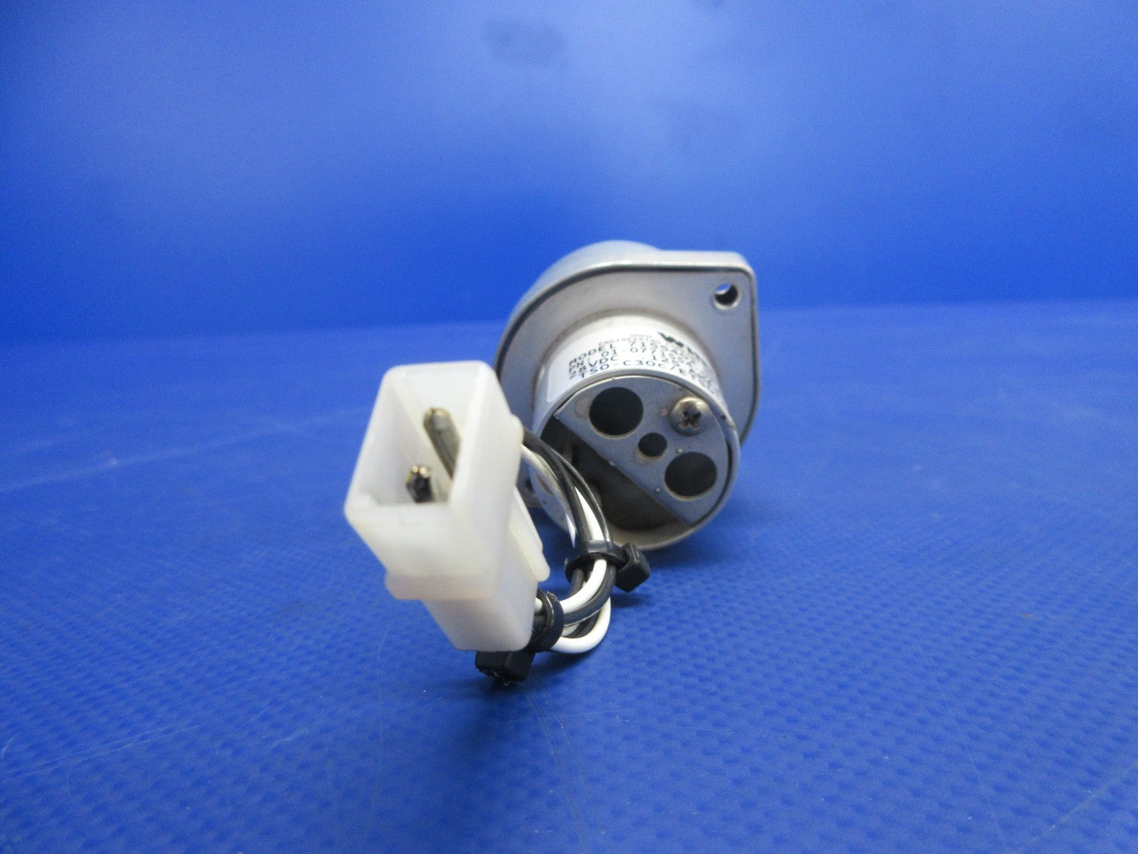 Whelen LED AFT Vertical Position Light 28V 01-0771554-02 TESTED (0626-895)5