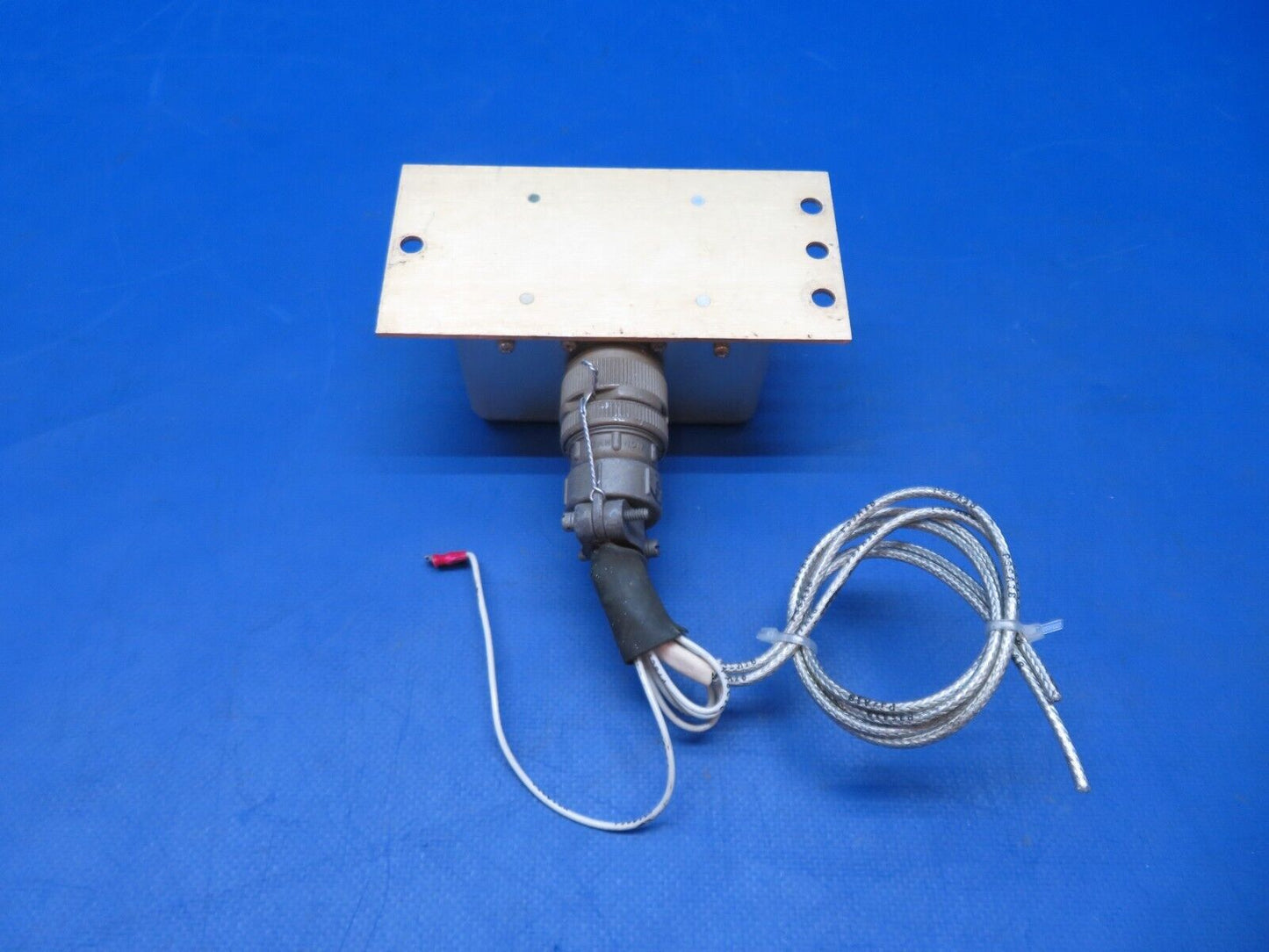 Lamar Voltage Regulator 28V P/N 36-380096-1 (0523-1027)