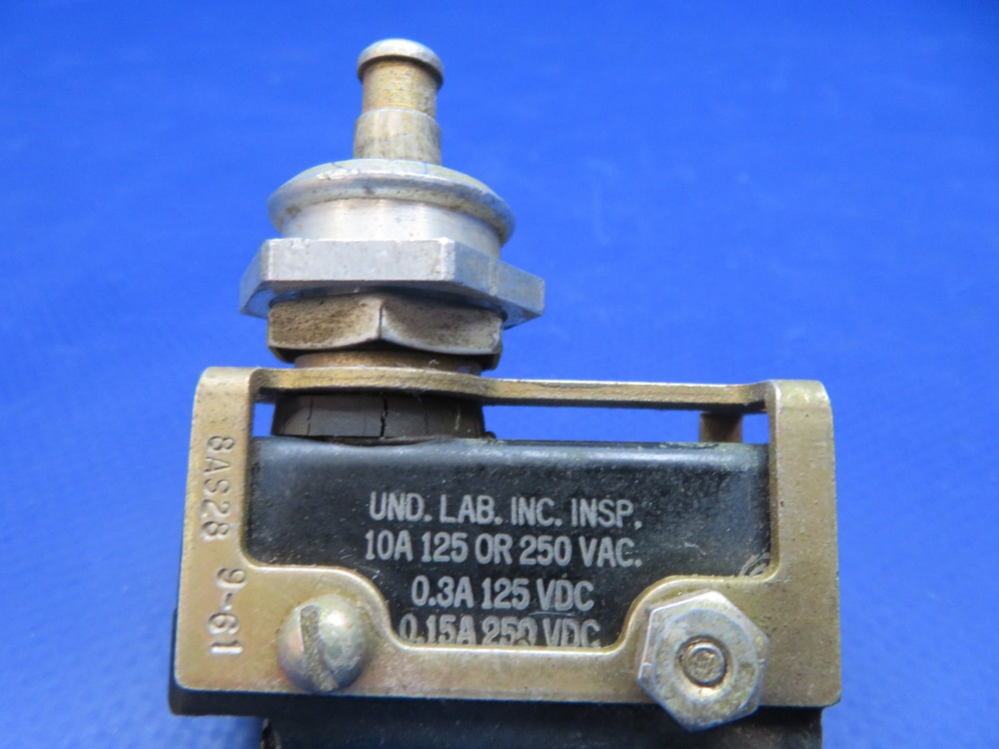 47032027