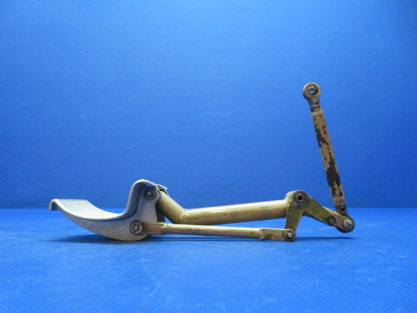 Mooney M20 / M20E Pilot Rudder Pedal Assy P/N 720017-7 (0424-206)