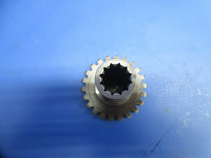 Continental E-225 Accessory Drive Shaft Gear (0824-910)