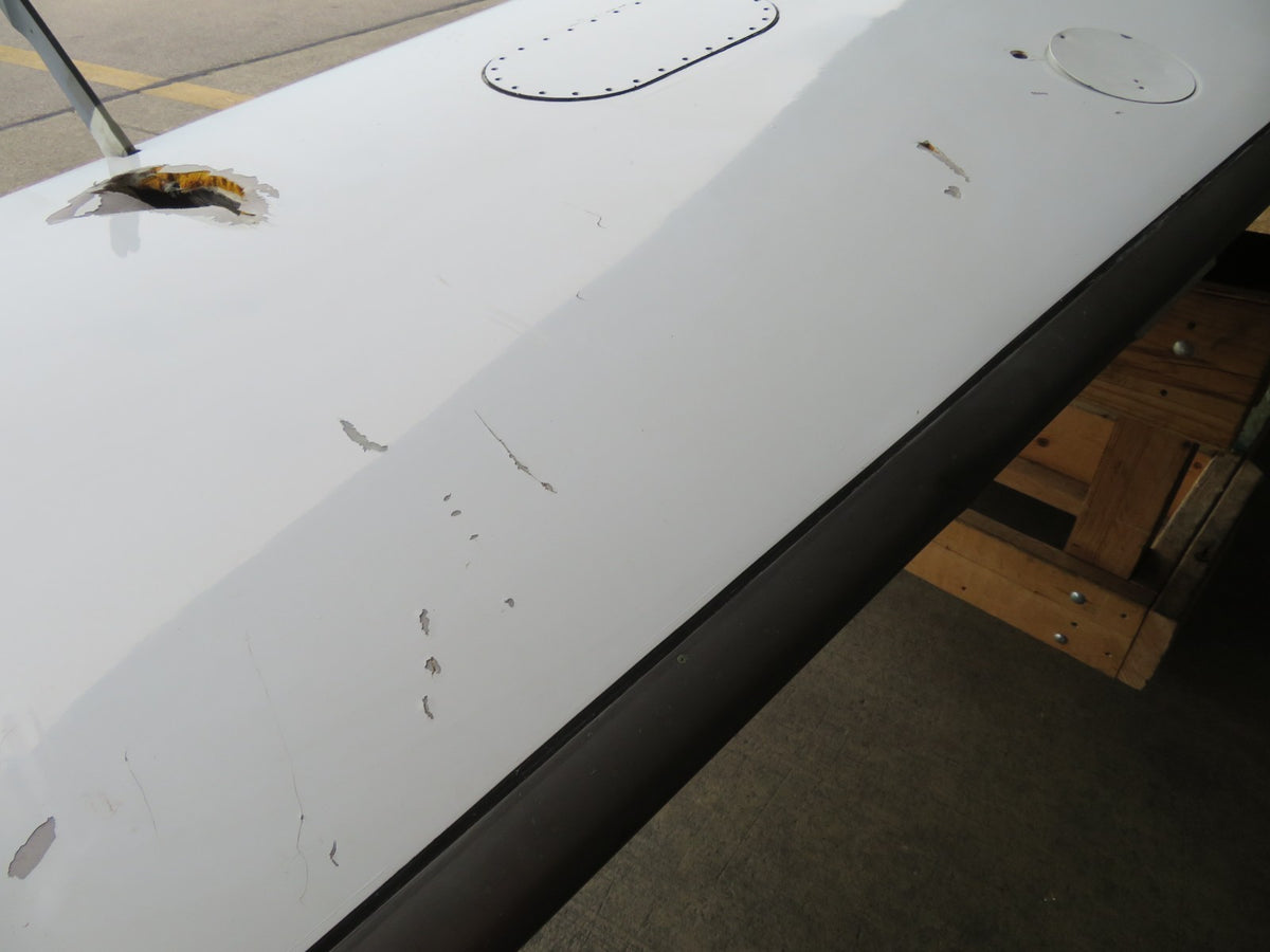 DAMAGED 2005 Cirrus SR22 Left and Right Hand Wing FIBERGLASS EDUCATION (0826-99)14