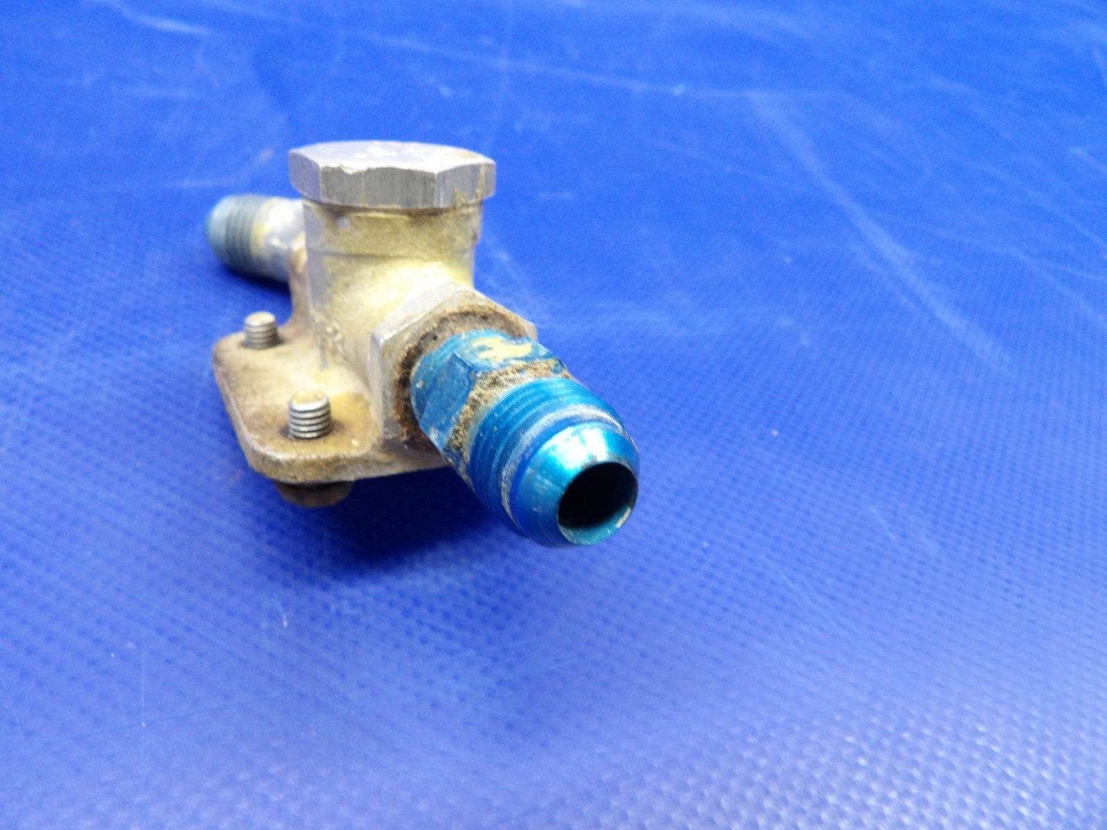 Globe GC-1B Swift Fuel Selector Valve And Handle P/N 11-420-3105 (0326-412)16