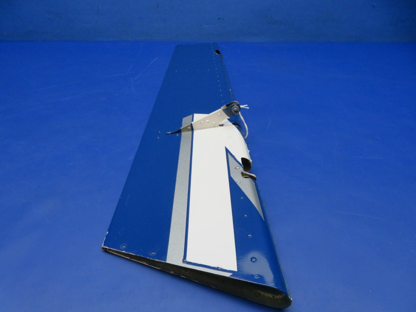 Piper PA-31 / PA-31T1 Cheyenne Rudder Tab P/N 51099-00 (0326-119)8