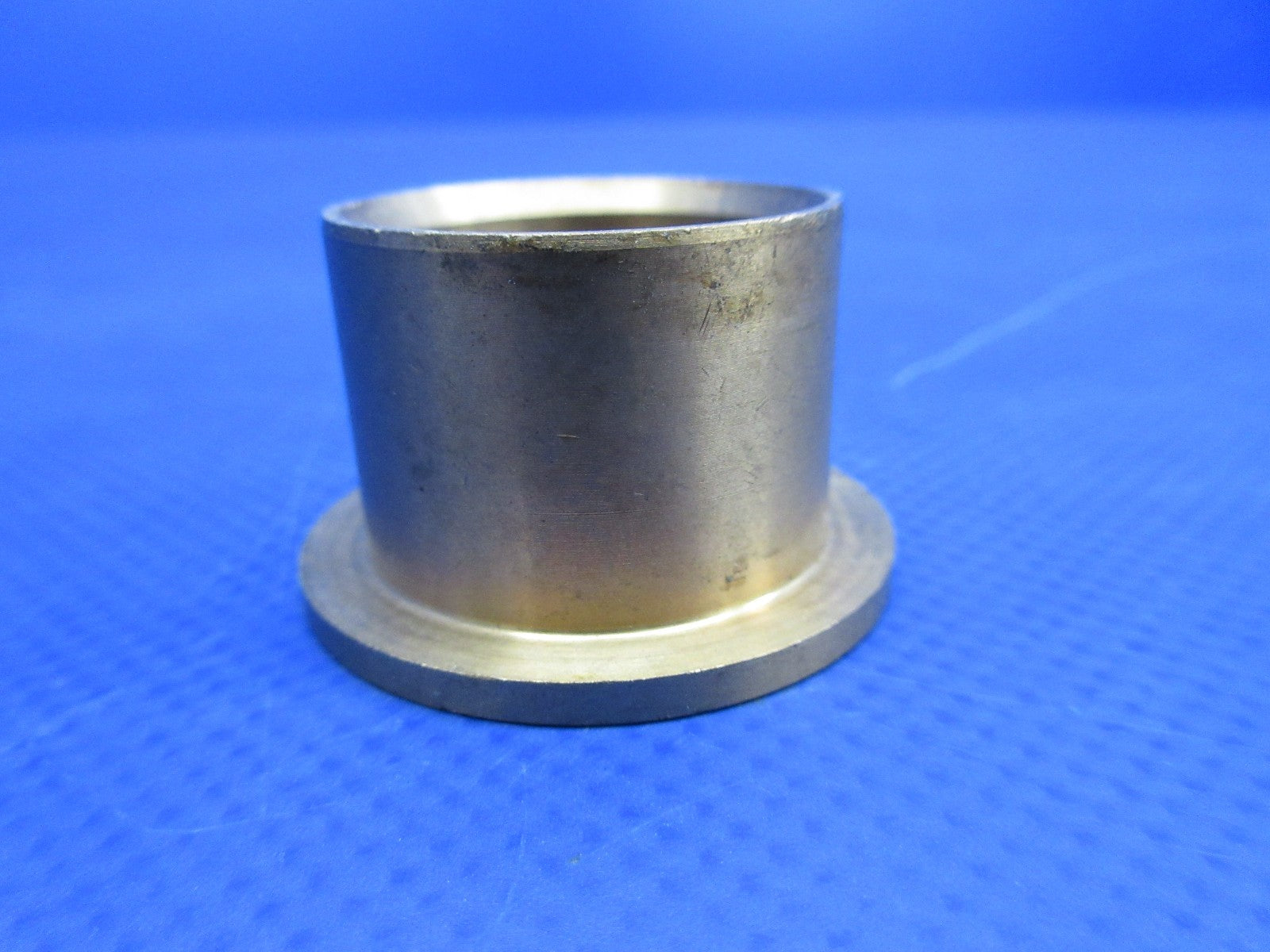 Continental Flanged Bushing P/N 628125 NOS (0326-900)9