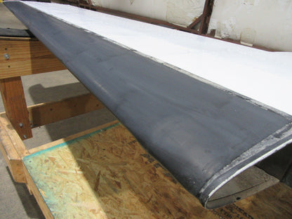 Cessna 421 Horizontal Stabilizer P/N 5032000-17 w/ De-Ice Boots (0326-39)2