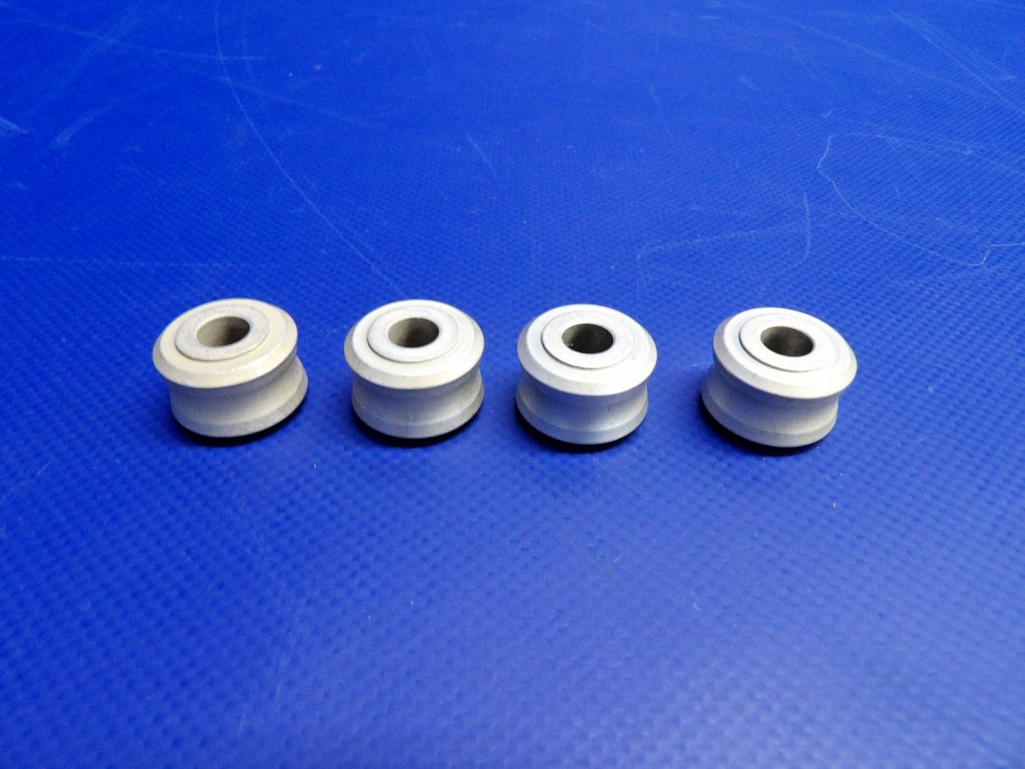 Cessna Seat Track Roller P/N 0311310 NOS LOTS OF 4 (0426-1202)5